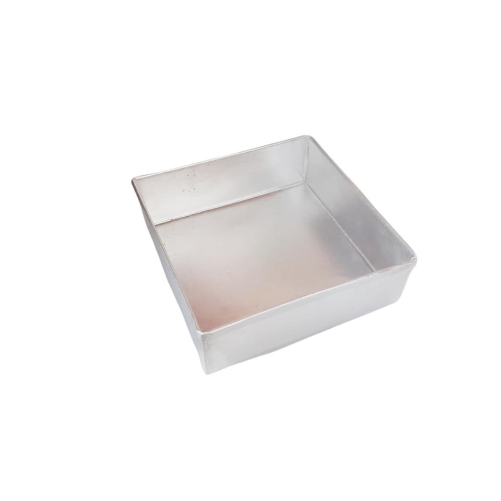10*10 SQ CAKE TRAY (LENGTH 25.5CM  WIDTH 25.5 DEPTH 5CM)