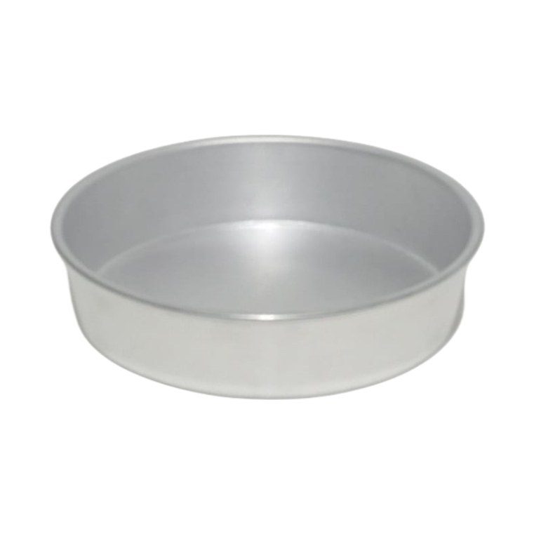 Round aluminium cake tin