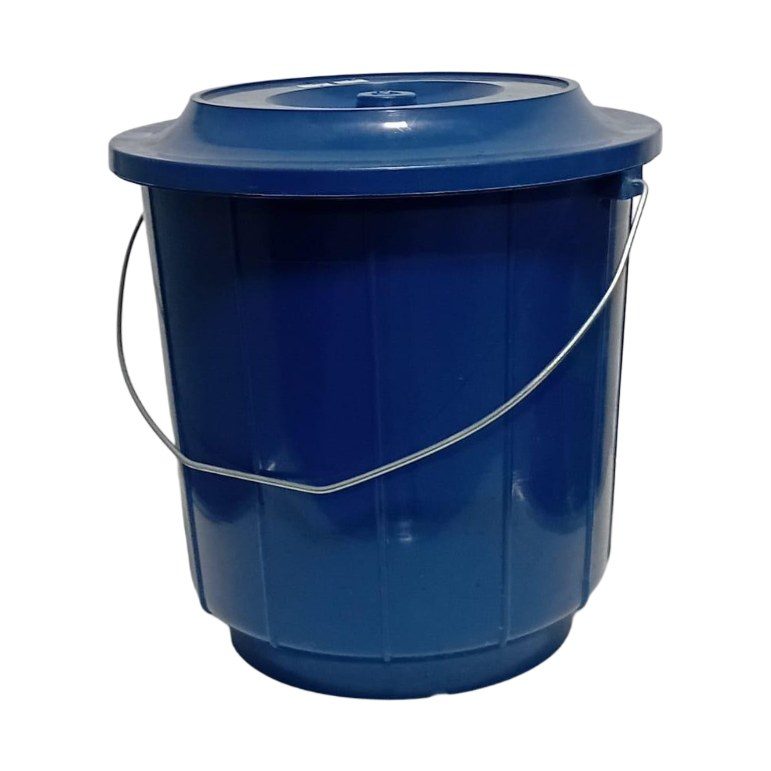 16L Plastic Bucket with Lid
