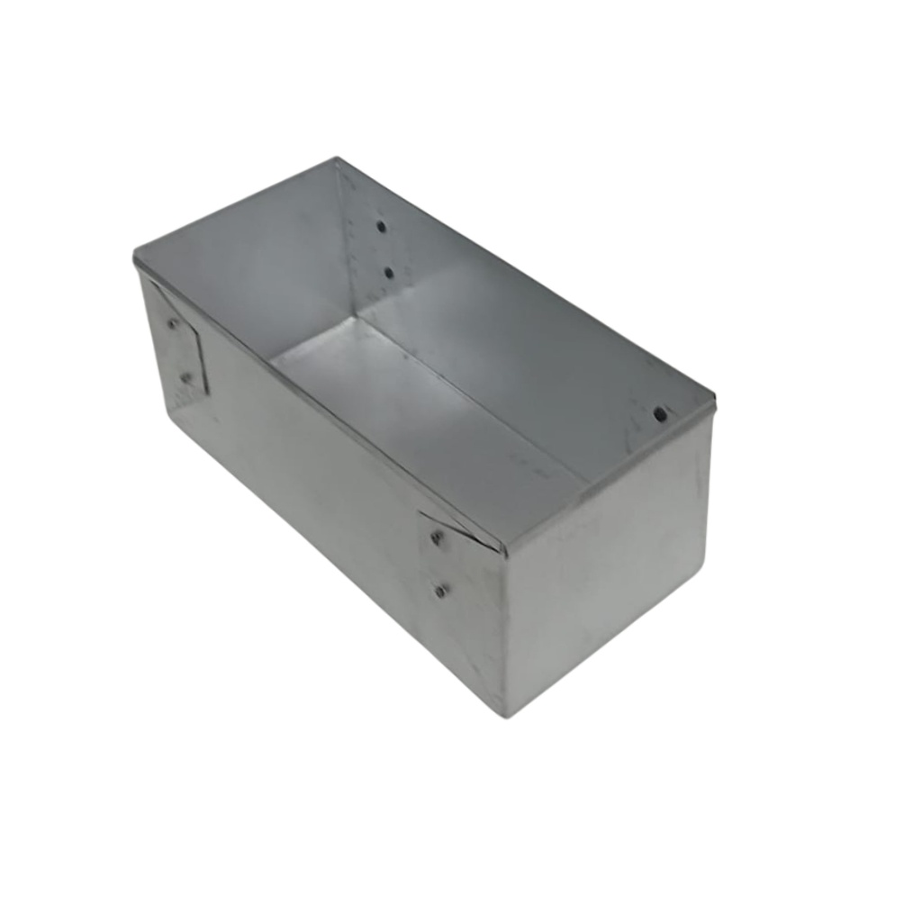 LOAF TIN (LENGTH:21.5CM,WIDTH:9.9CM, DEPTH:6.9CM)