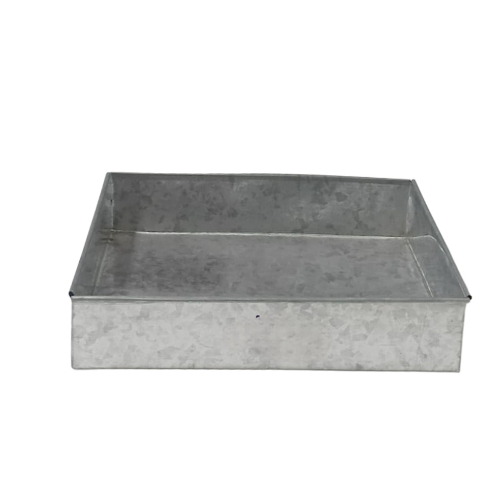 RECT CAKE TRAY 1.5KG
length 26cm width 23.5cm , depth 5.5cm